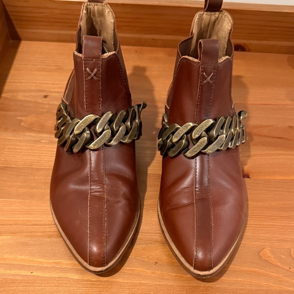 Kelsie Dagger Brown Leather Chain Loafers - Picture 4 of 4